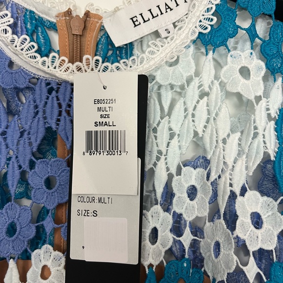 Elliatt Deception Velvet-Trimmed Lace Mini Dress size S NWT - Picture 12 of 12